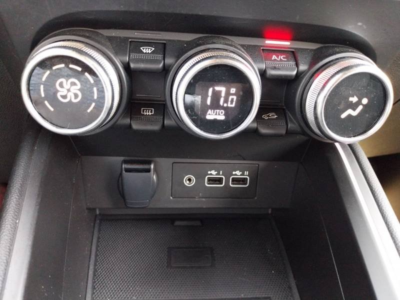 Renault Clio - Photo 26
