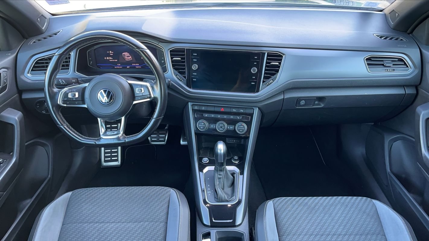 Volkswagen T-Roc - Photo 11