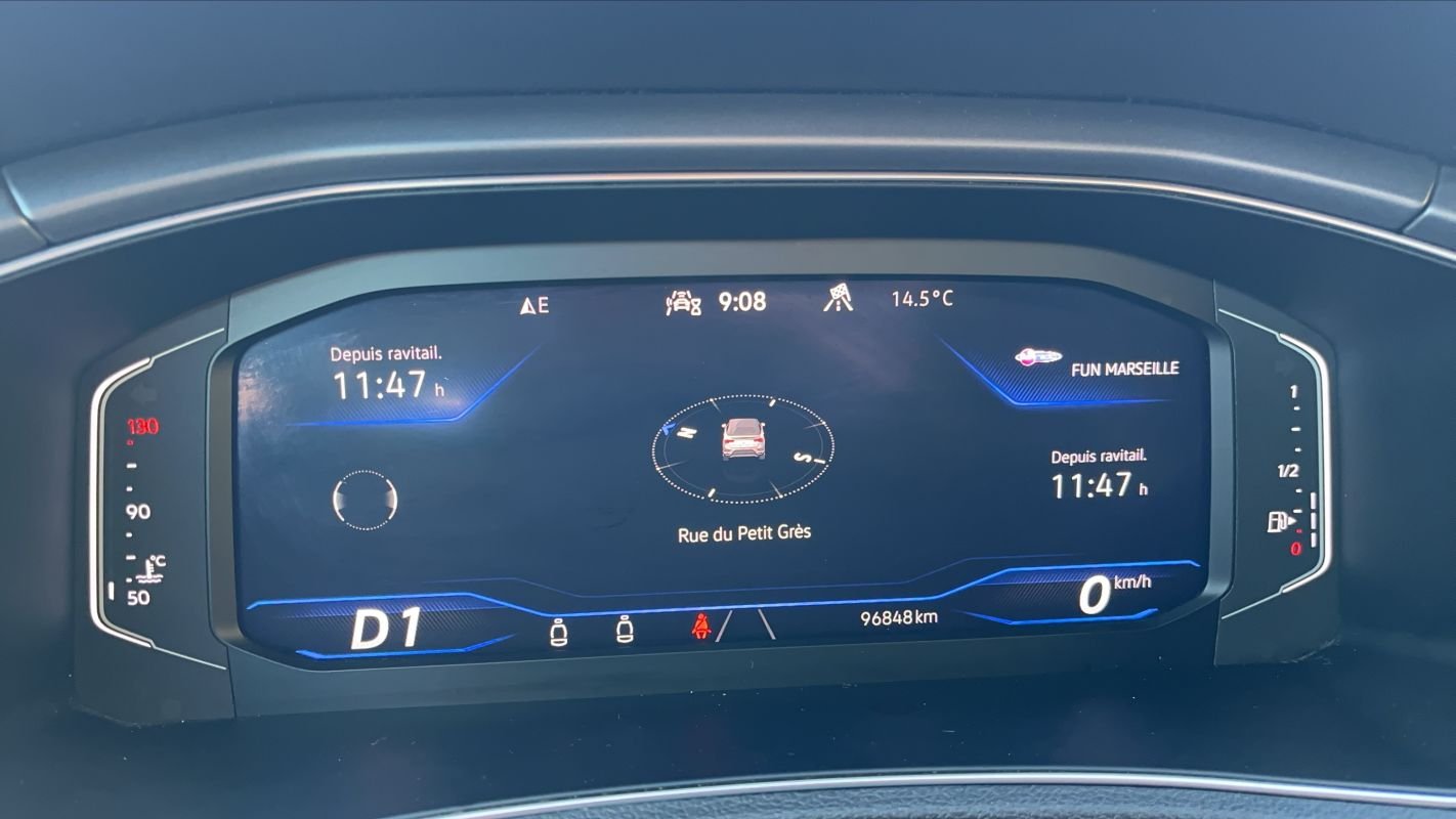 Volkswagen T-Roc - Photo 12