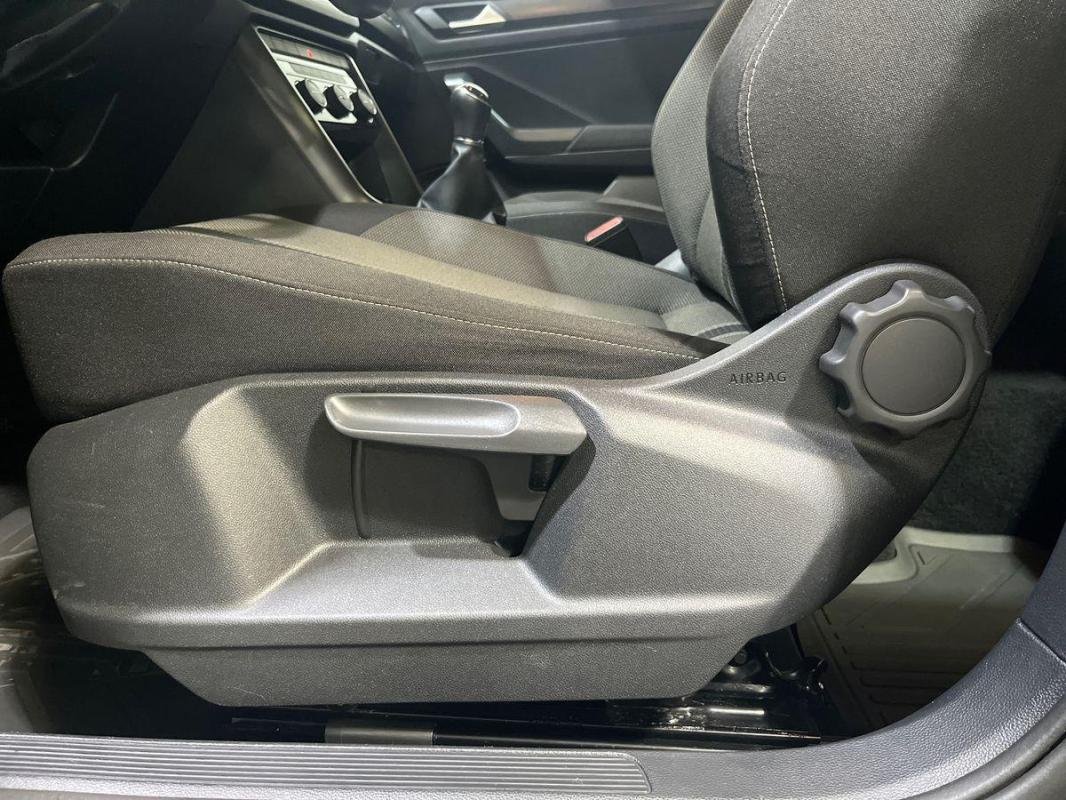Volkswagen T-Roc - Photo 14