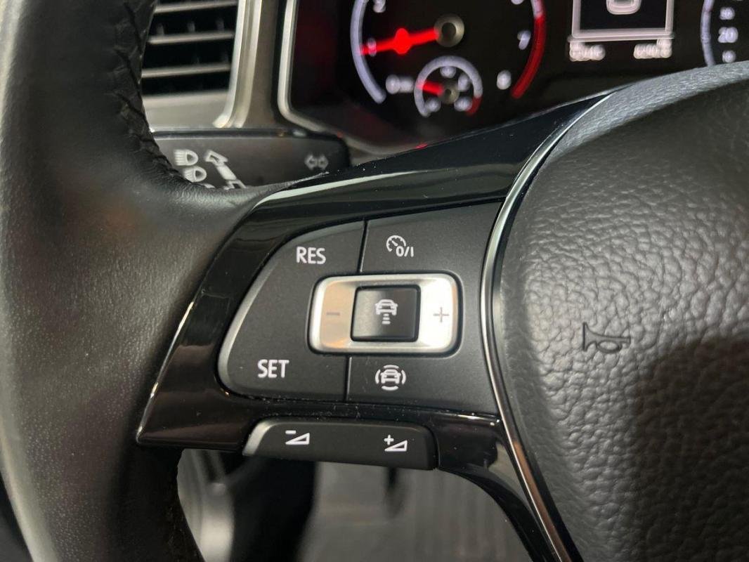 Volkswagen T-Roc - Photo 21