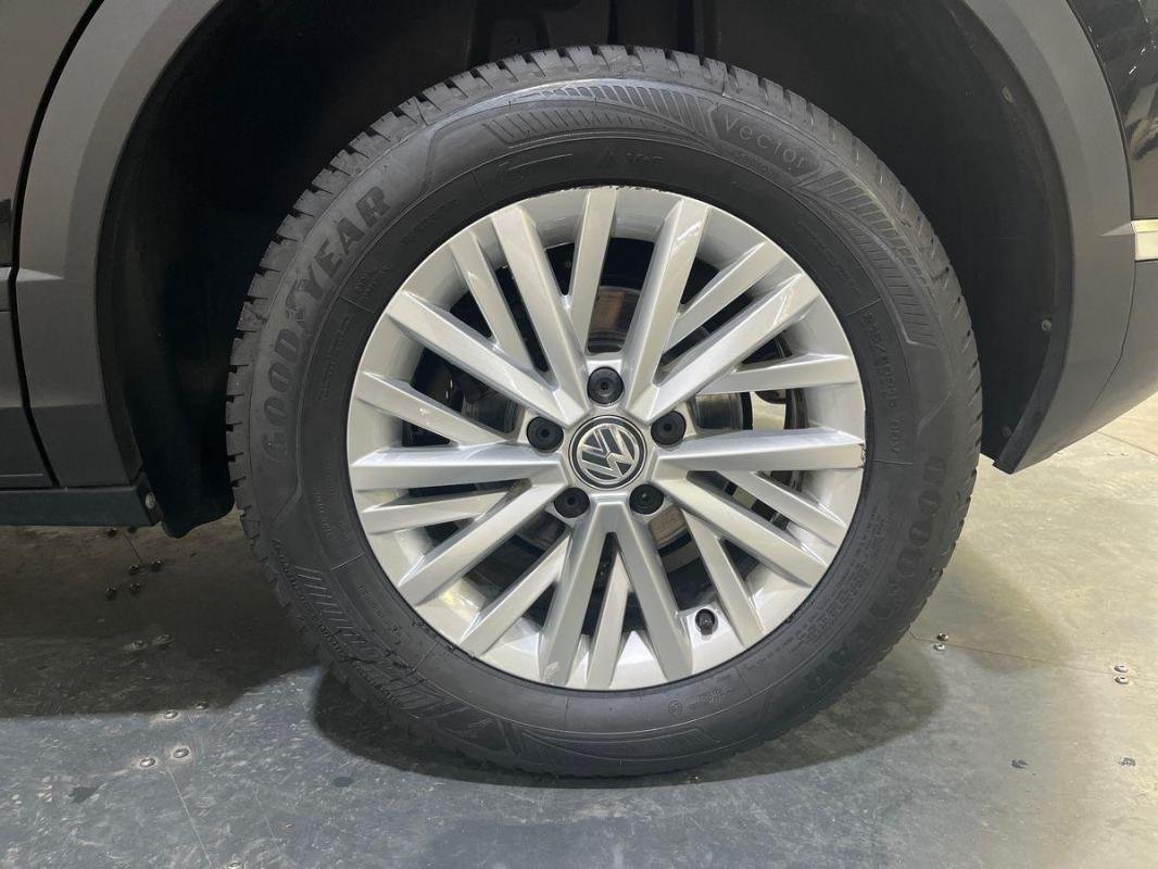 Volkswagen T-Roc - Photo 28