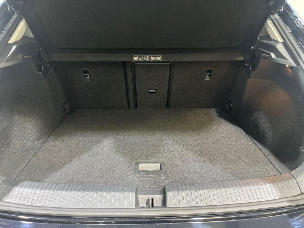 Volkswagen T-Roc - Photo 31
