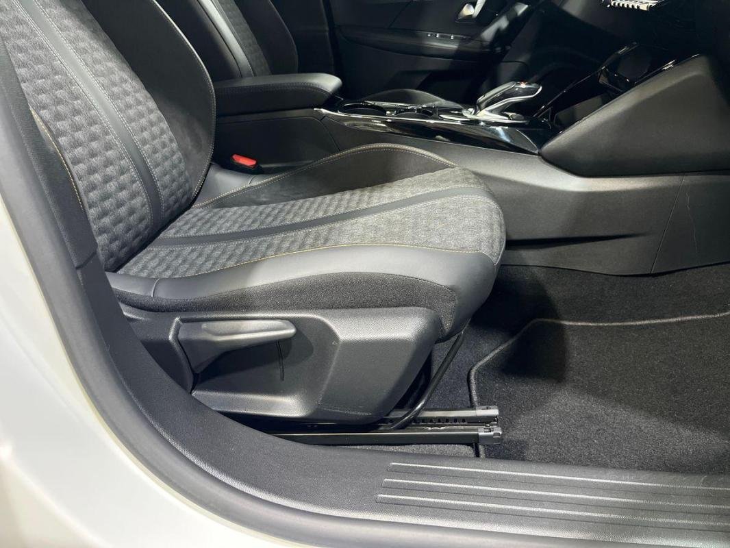 Peugeot 2008 - Photo 14