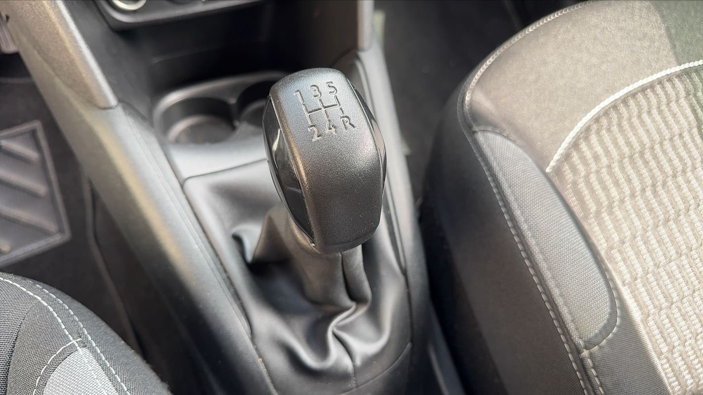 Peugeot 208 - Photo 13