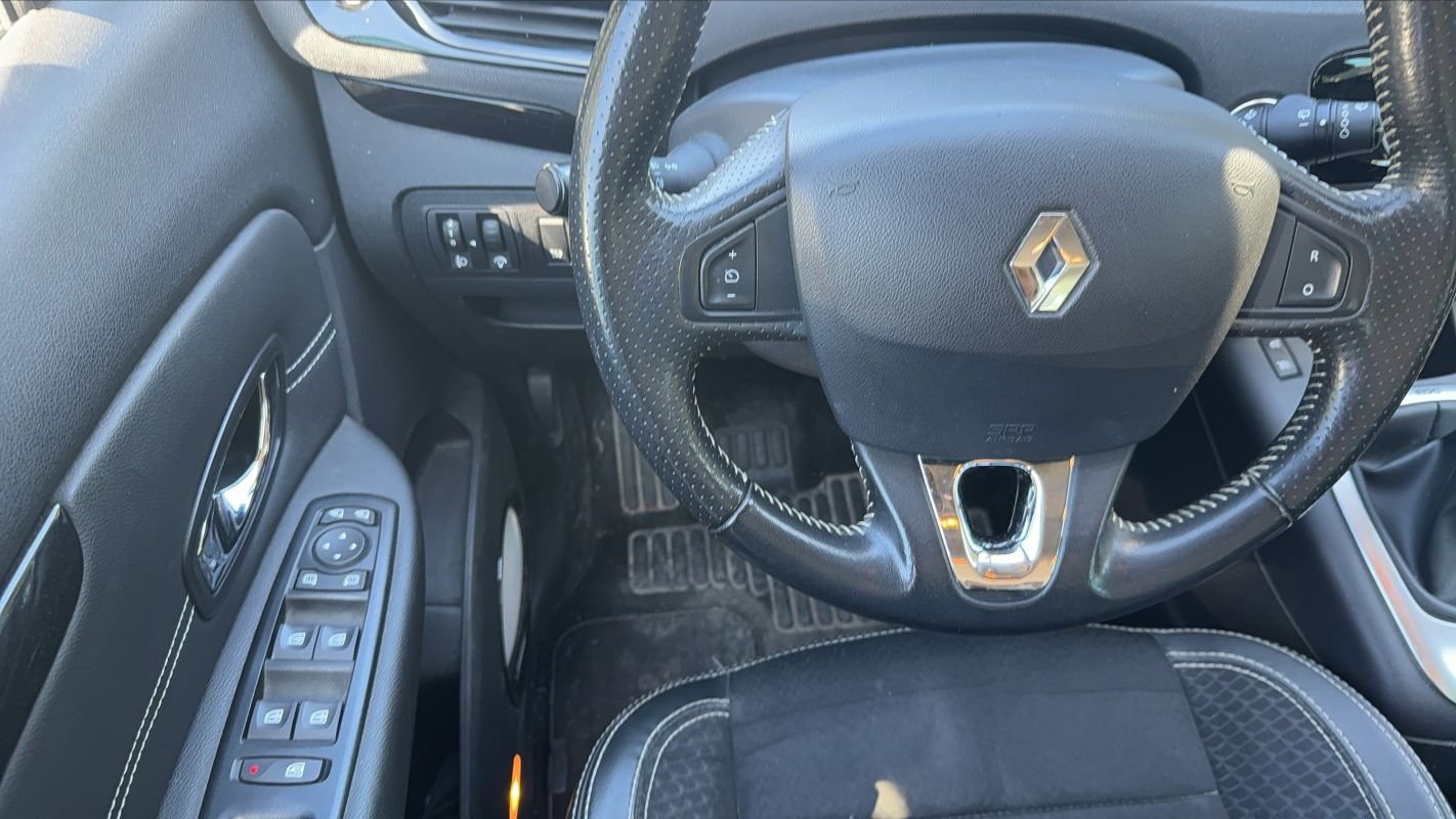 Renault Scénic - Photo 13