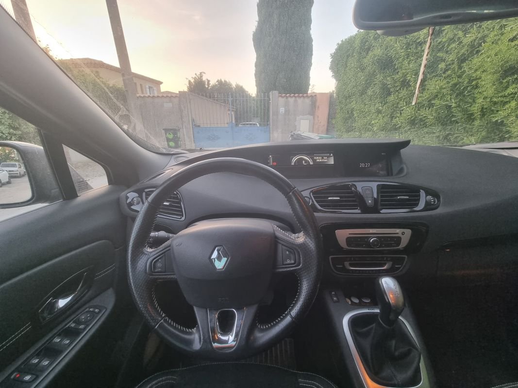 Renault Scénic - Photo 27