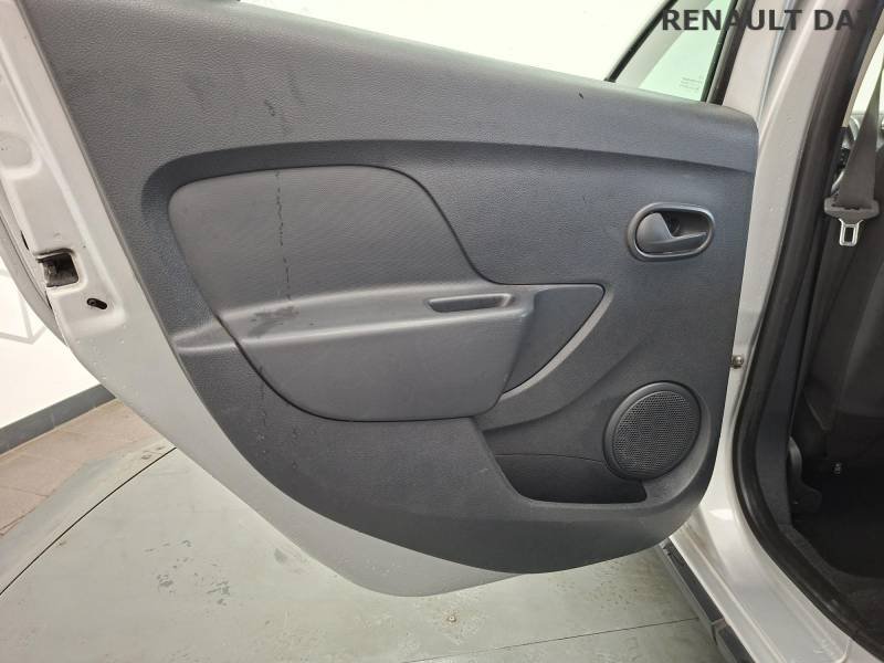 Dacia Sandero - Photo 23