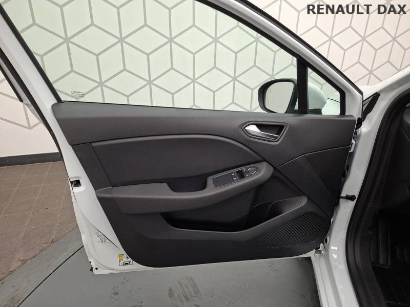 Renault Clio - Photo 22