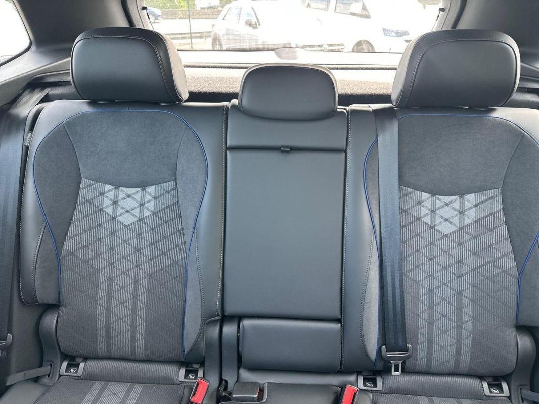 Volkswagen Tiguan - Photo 22