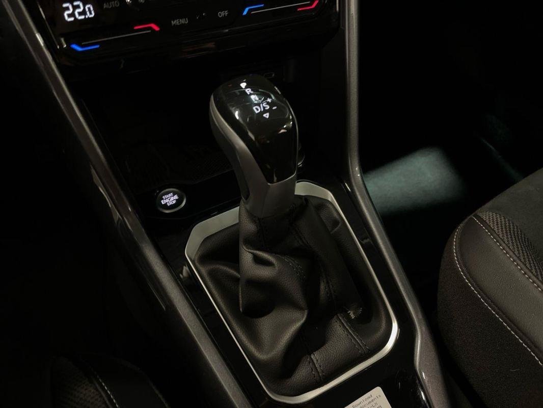 Volkswagen T-Roc - Photo 11