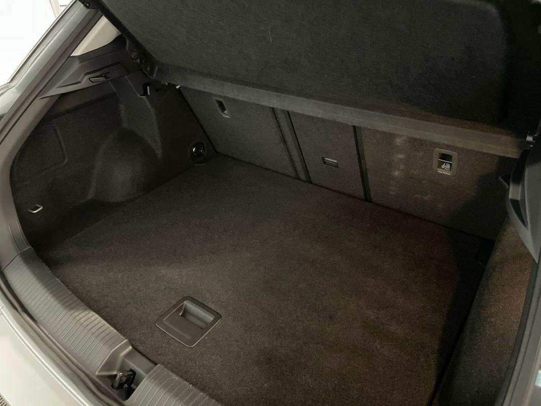 Volkswagen T-Roc - Photo 32