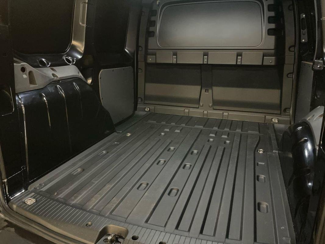 Volkswagen Caddy - Photo 32