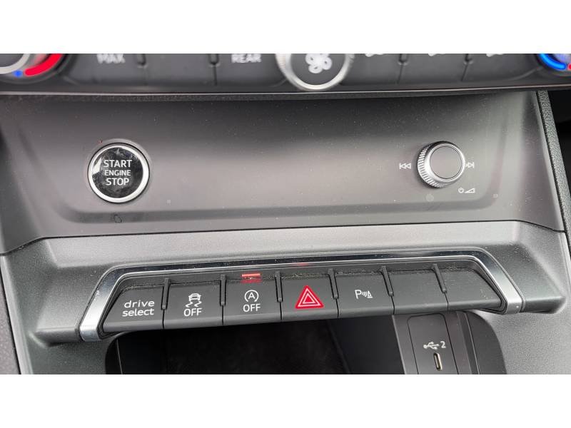 Audi Q3 - Photo 15