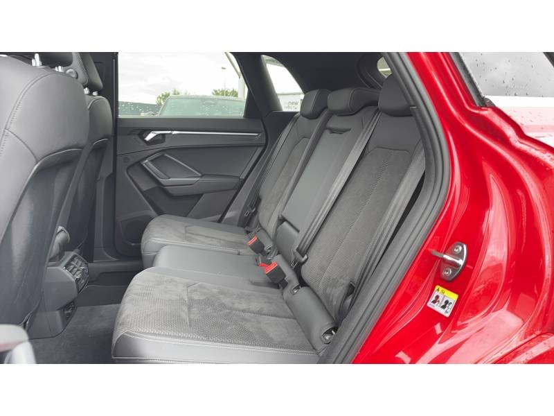 Audi Q3 - Photo 41