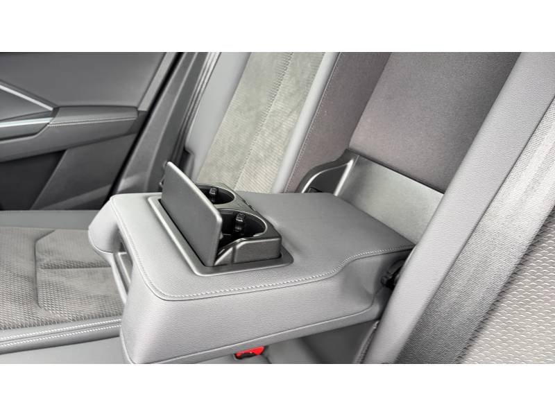 Audi Q3 - Photo 42