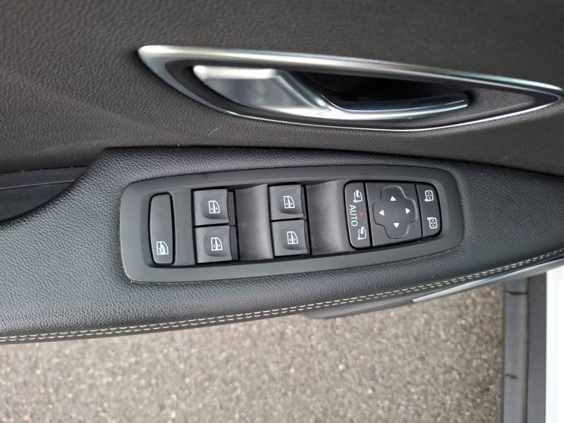 Renault Grand Scénic - Photo 38