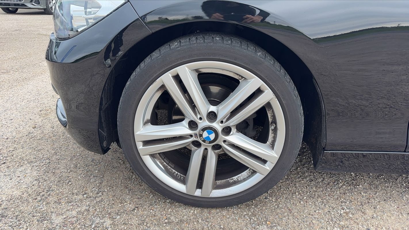 BMW Série 1 - Photo 18