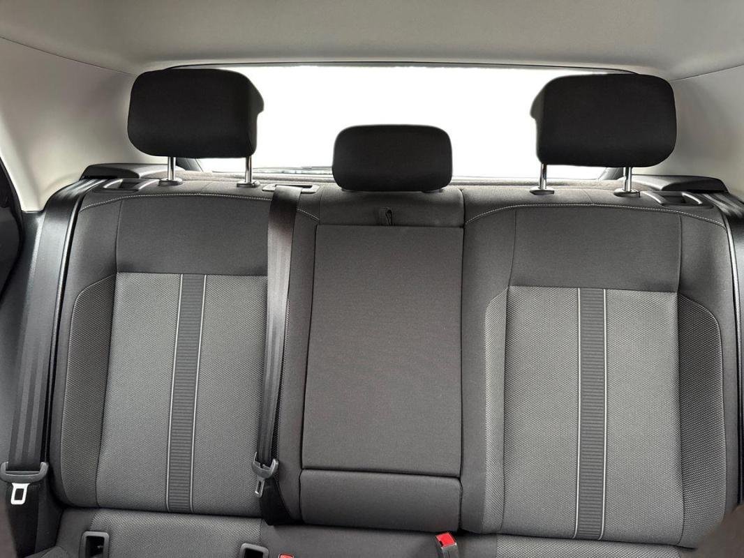 Volkswagen T-Roc - Photo 22