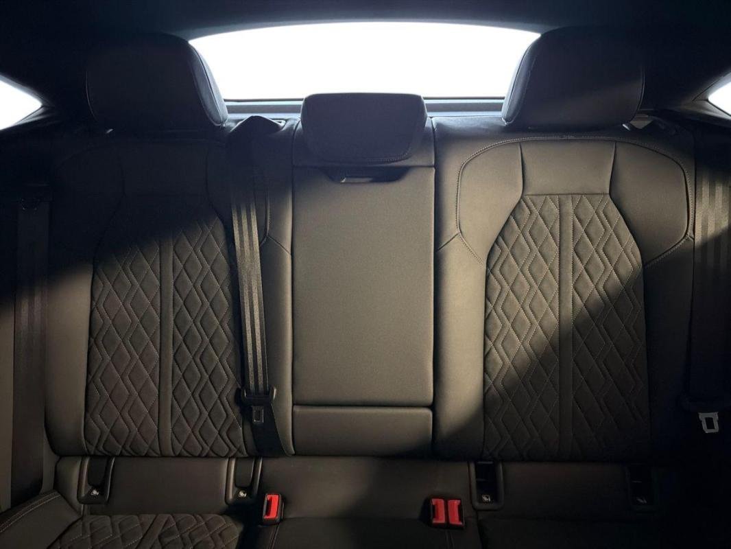 Audi SQ6 e-tron - Photo 22