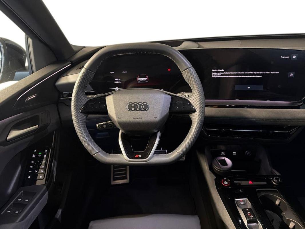 Audi SQ6 e-tron - Photo 24