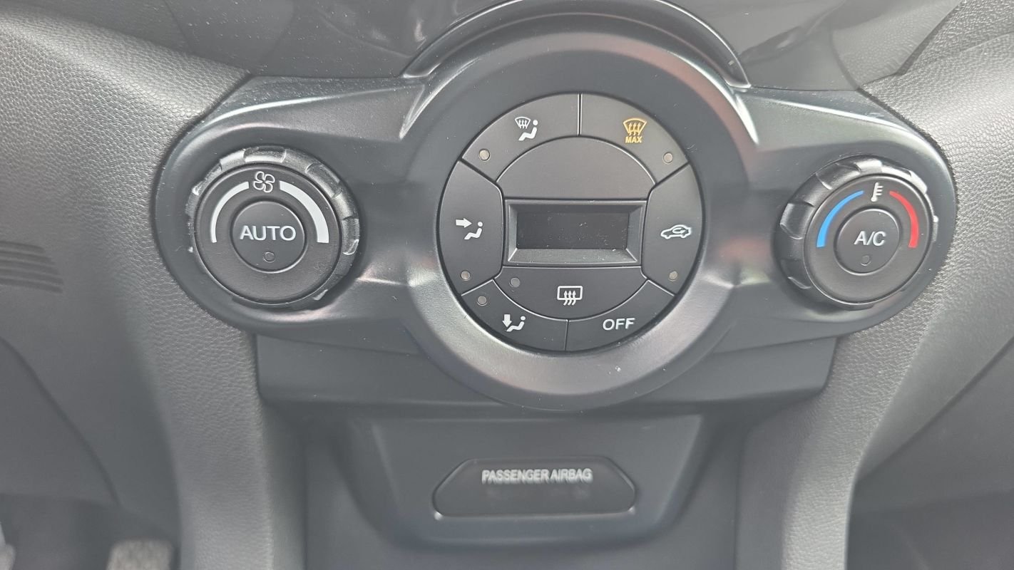 Ford EcoSport - Photo 26