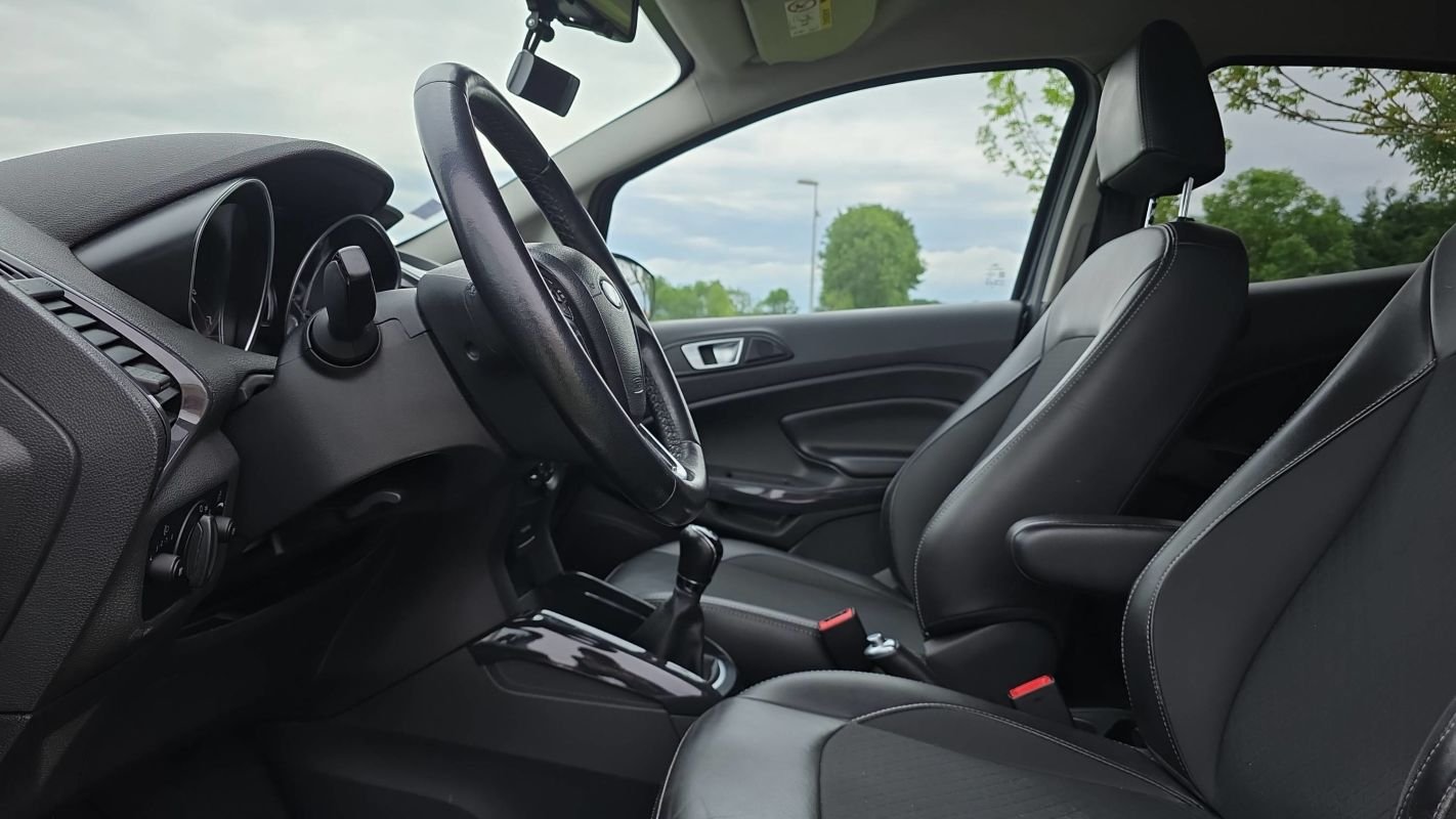 Ford EcoSport - Photo 27