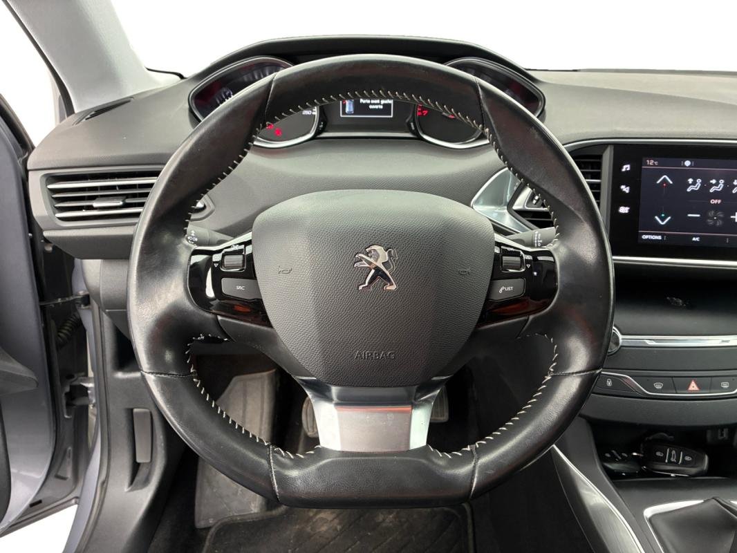 Peugeot 308 - Photo 11