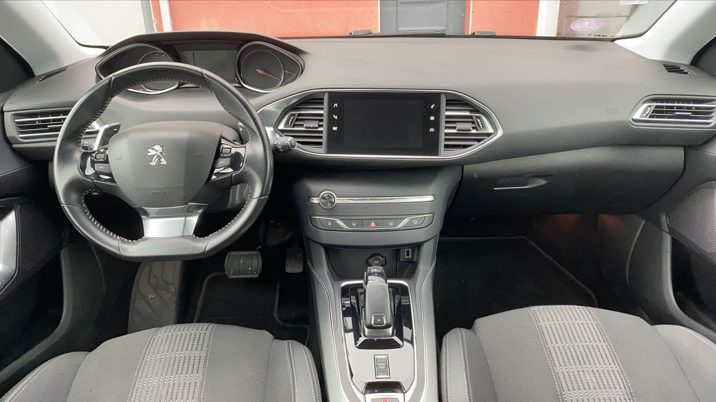 Peugeot 308 - Photo 11