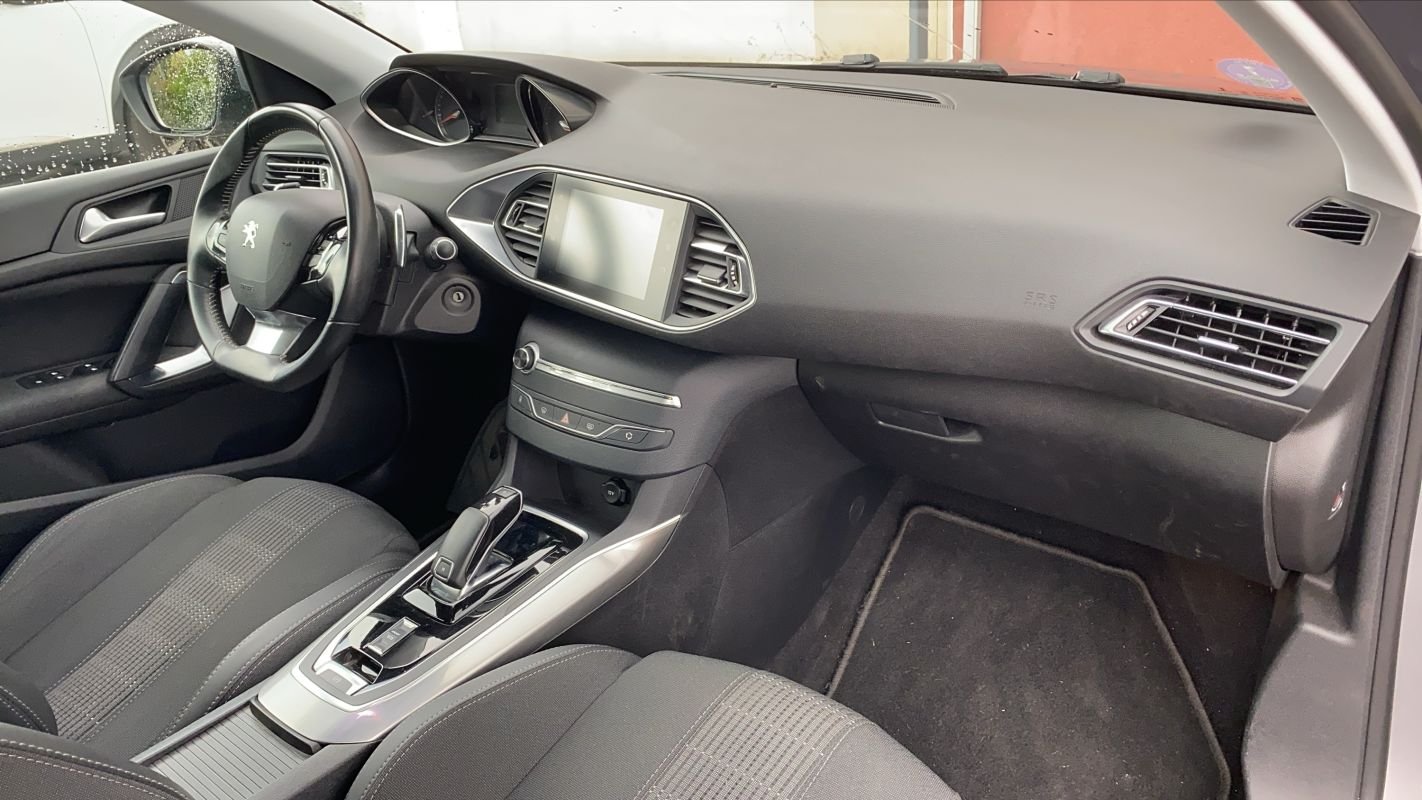 Peugeot 308 - Photo 10