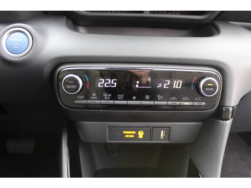 Toyota Yaris - Photo 6