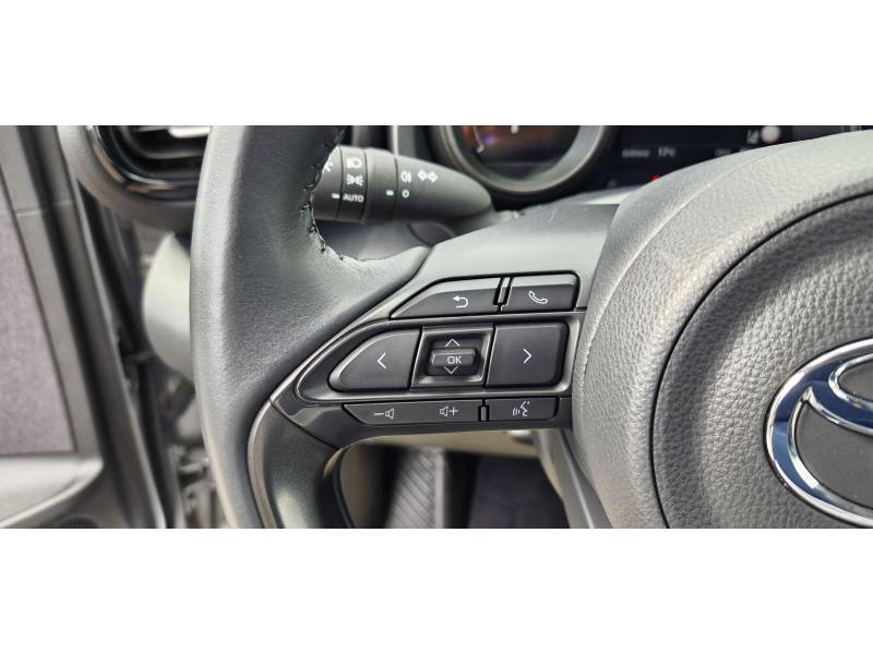 Toyota Yaris - Photo 12