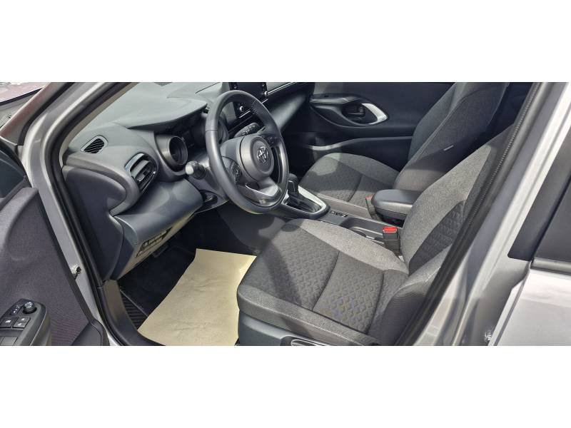 Toyota Yaris - Photo 7