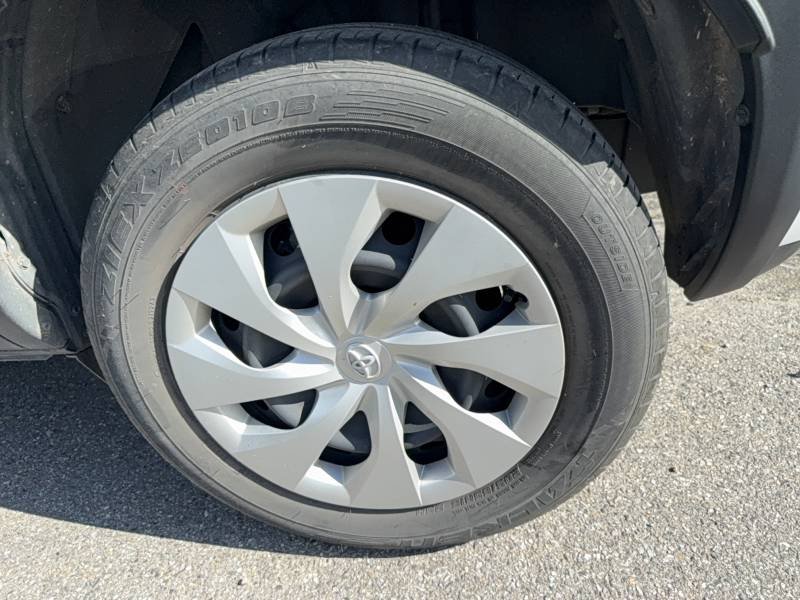 Toyota Yaris - Photo 15