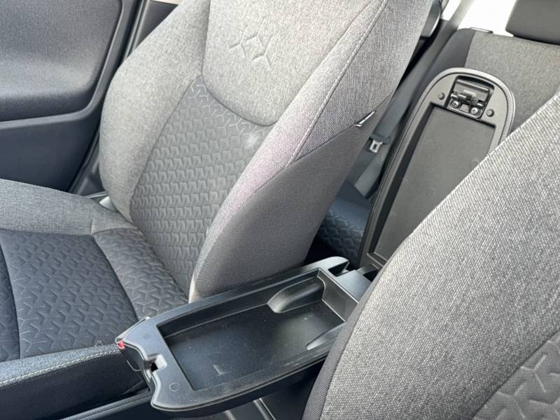 Toyota Yaris - Photo 33
