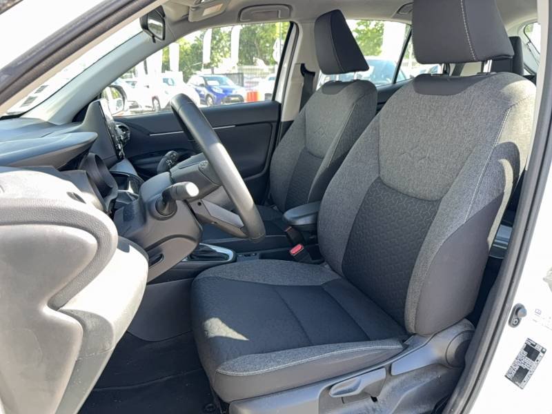Toyota Yaris - Photo 10