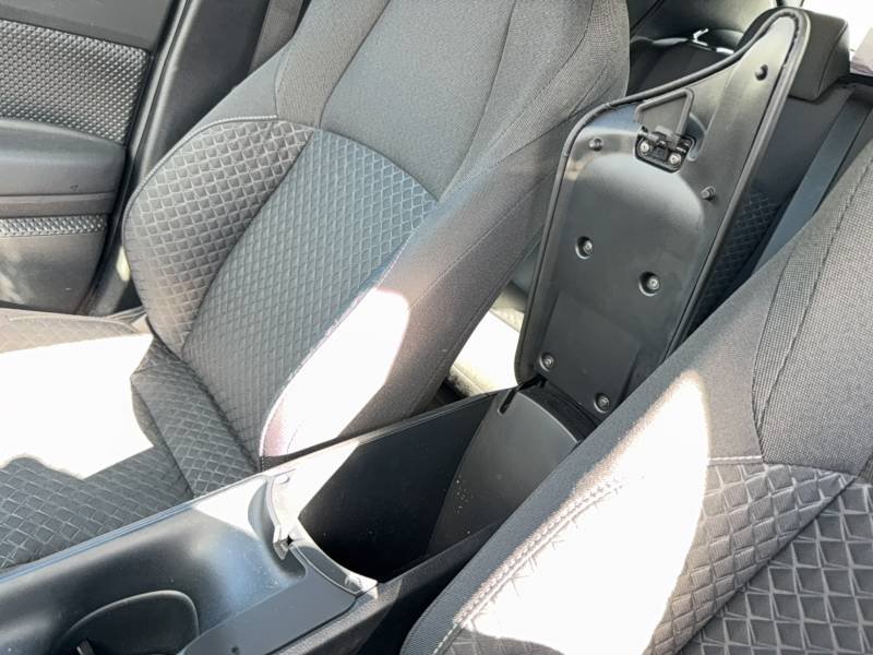 Toyota C-HR - Photo 31