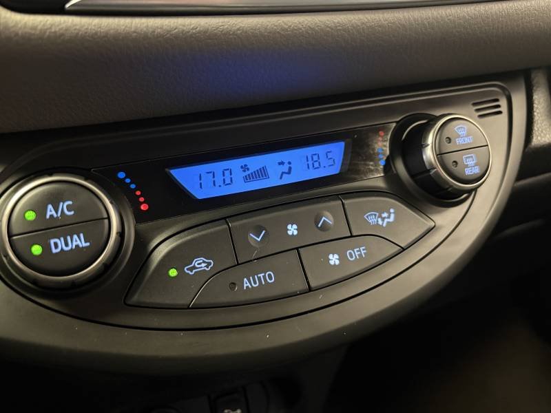 Toyota Yaris - Photo 15