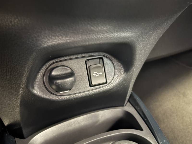 Toyota Yaris - Photo 18