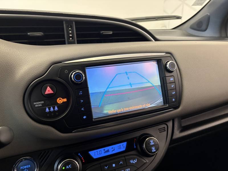 Toyota Yaris - Photo 24