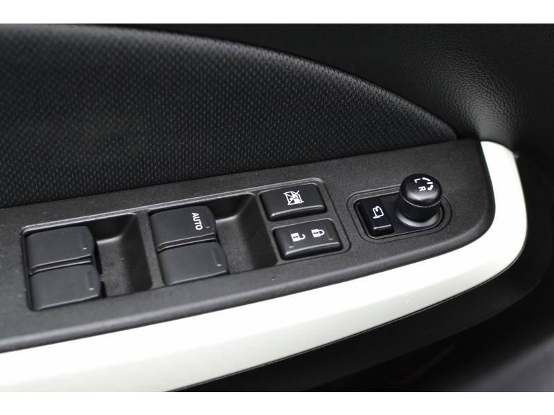 Suzuki Swift - Photo 48