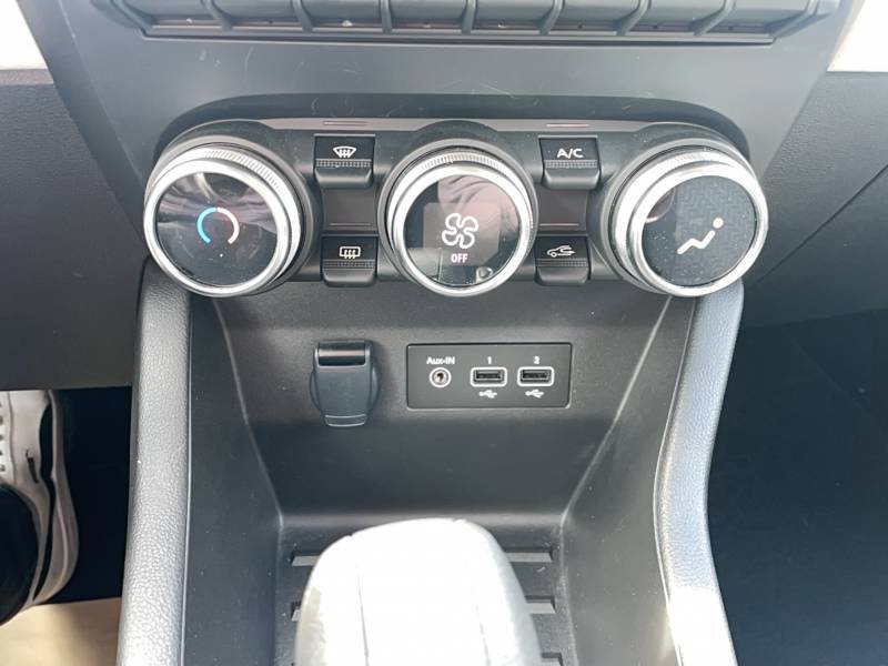 Renault Clio - Photo 28