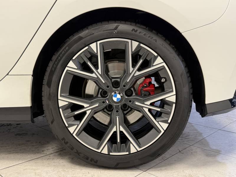 BMW Série 1 - Photo 9