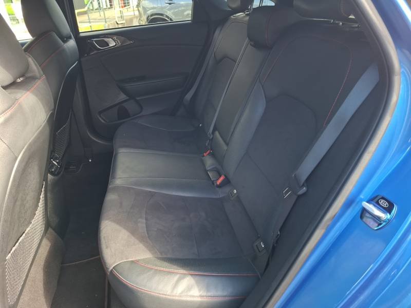 Kia Pro_cee'd - Photo 11