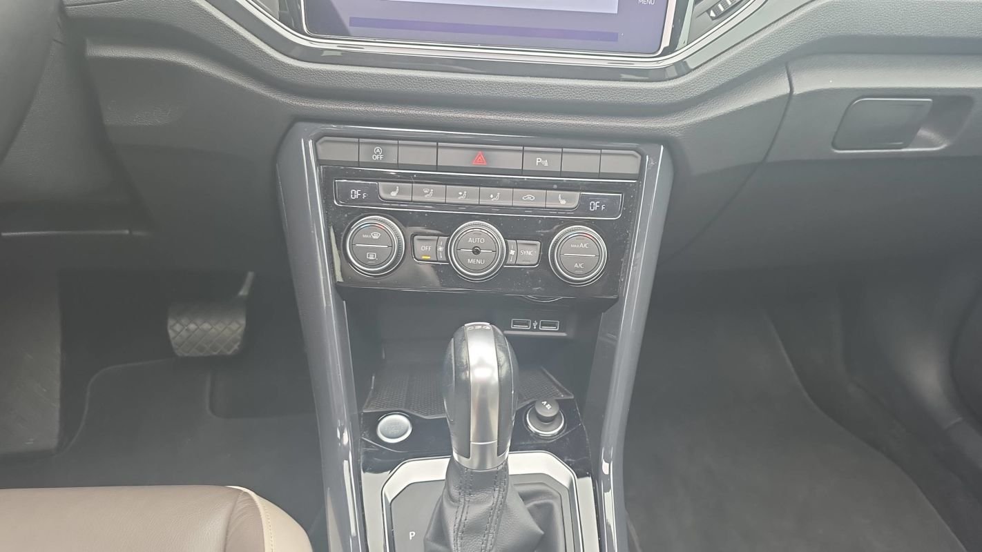 Volkswagen T-Roc - Photo 13