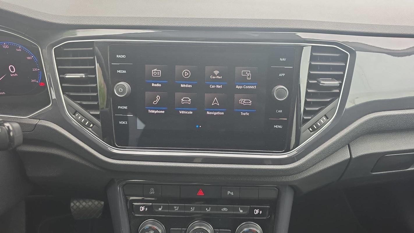 Volkswagen T-Roc - Photo 24