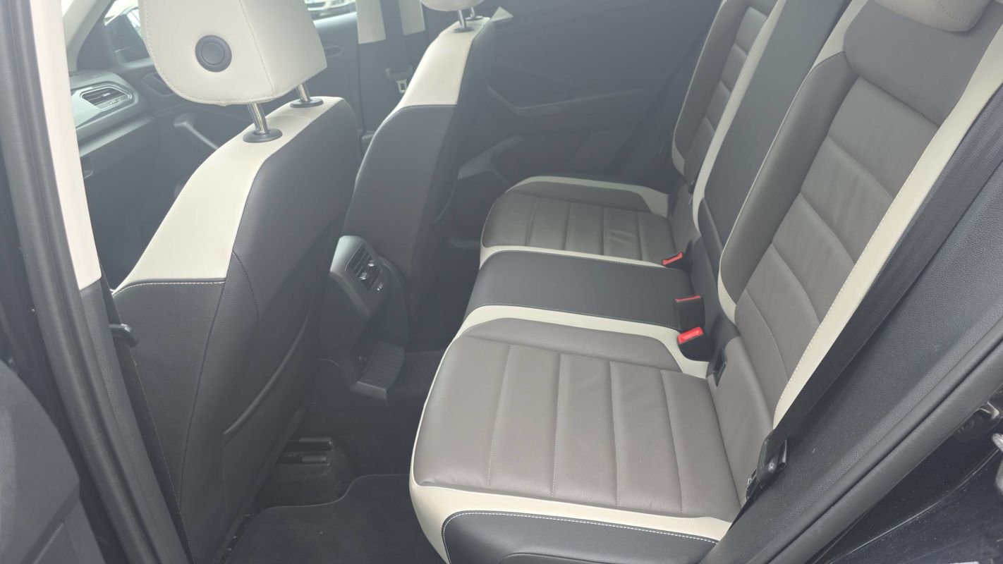 Volkswagen T-Roc - Photo 9