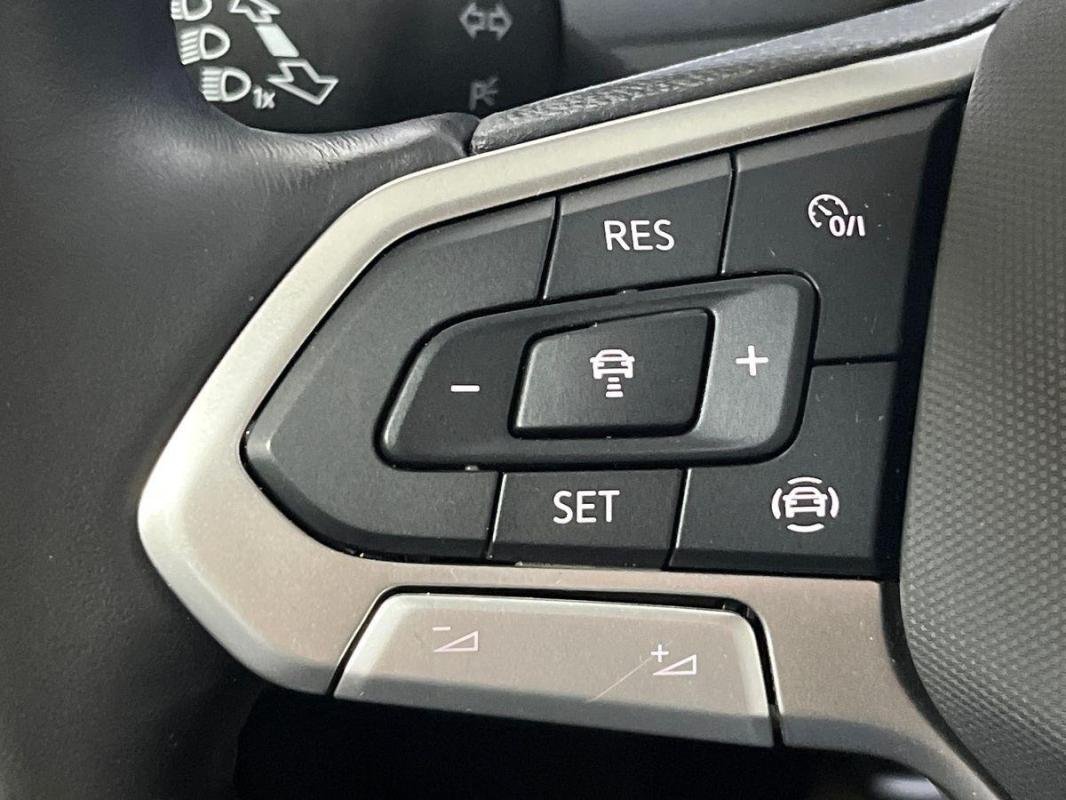 Volkswagen T-Roc - Photo 21