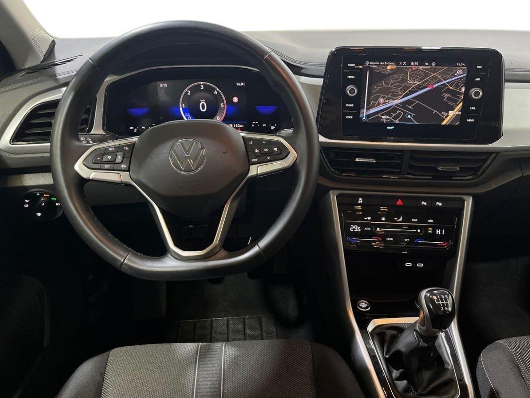 Volkswagen T-Roc - Photo 24