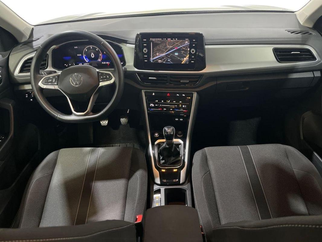 Volkswagen T-Roc - Photo 8